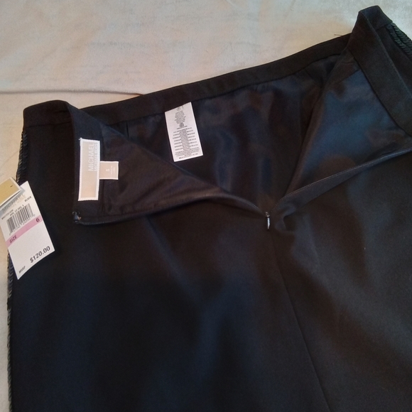 $120 Retail MK Michael Kors Black mini skirt with sequin sides - Picture 4 of 10